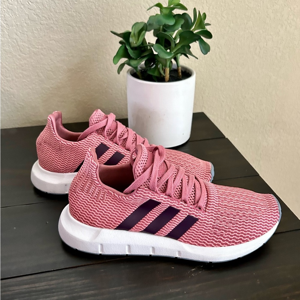 Adidas Womens Swift Run Pink Running Shoes Sneakers